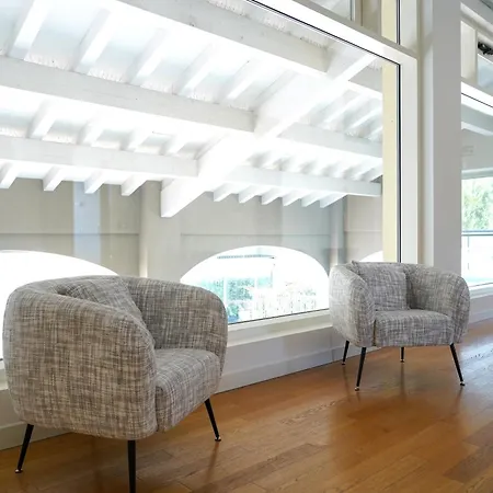 Hotel F52